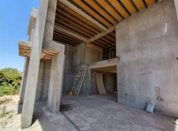 Casa · 285m² · 4 Ambientes · 2 Cocheras · Se Vende Casa en Obra, Maipú, Mendoza