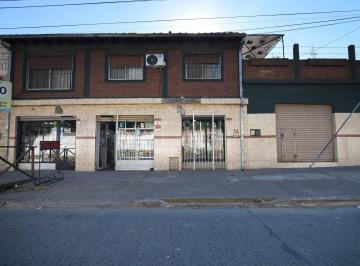 Local comercial · 261m² · 2 Cocheras · Locales + Departamento en Venta (Pablo Nogues)