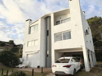 Departamento · 50m² · 4 Ambientes · 1 Cochera · Venta Apto con Increíble Vista Al Mar Atlantida