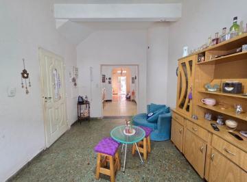 PH · 86m² · 3 Ambientes · Venta PH 3 Amb C/ Patios Avellaneda - Apto Crédito