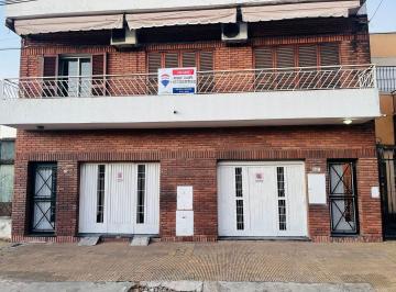 Casa · 274m² · 7 Ambientes · 2 Cocheras · Venta Casa y Departamento en Villa Celina