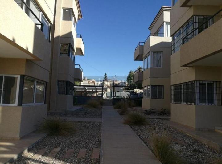 Departamento · 50m² · 2 Ambientes · 1 Cochera