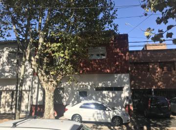 Casa · 220m² · 10 Ambientes · 1 Cochera · Casa en Venta en Florida