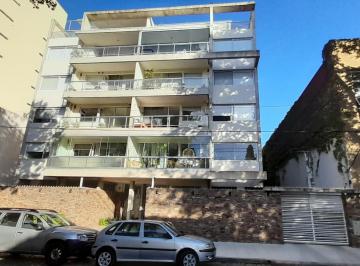 Departamento · 46m² · 2 Ambientes · 1 Cochera · Florida! Excelente 2 Amb con Cochera!