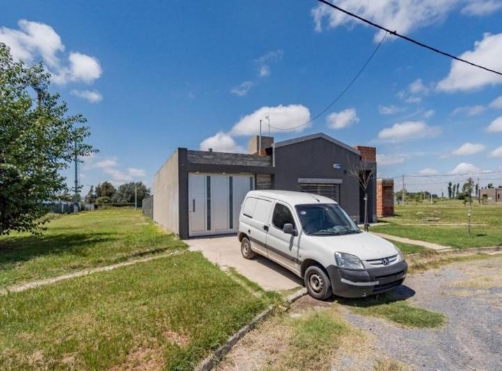 Casa · 145m² · 4 Ambientes · 1 Cochera