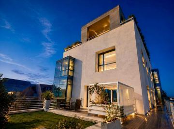 Casa · 650m² · 6 Ambientes · 4 Cocheras · Hermosa Casa 6 Amb 650 m², 4 Suites, Family,4 Coch, Full Amenities - Ramsay 2000 (Belgrano)