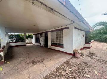 Casa · 158m² · 6 Ambientes · 2 Cocheras · Casa en Venta en Pergamino con Patio y Pileta
