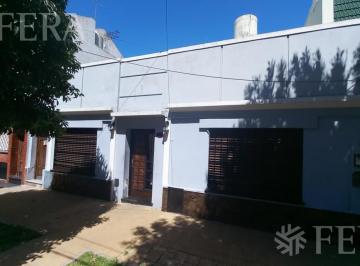 Casa · 91m² · 5 Ambientes · Venta Casa 5 Ambientes con Patio con Parrilla y Terraza en Wilde