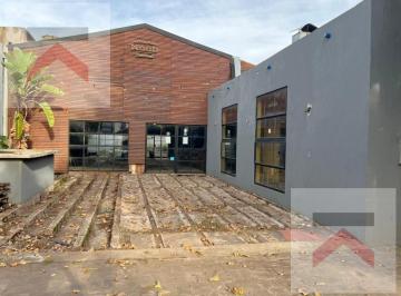 Local comercial · 314m² · Espectacular Local en El Bajo de San Isidro!