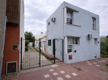 Departamento · 64m² · 3 Ambientes · 1 Cochera · Departamento Dúplex con Cochera en Cervantes 345