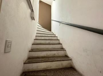 Local comercial · 124m² · 3 Ambientes · 1 Cochera · Local en Alquiler