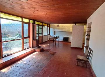 Casa · 80m² · 4 Ambientes · 1 Cochera · Casa en Tolosa Partido de La Plata