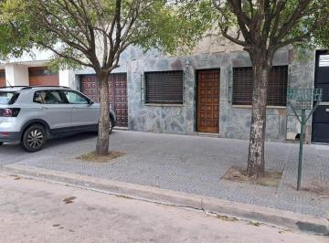 PH · 140m² · 5 Ambientes · 1 Cochera · PH en Venta Tolosa