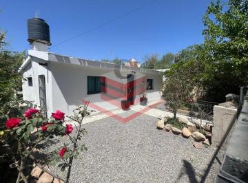 Casa · 72m² · 7 Ambientes · 1 Cochera · Casa en Venta Ensanta Maria de Punilla, a 200 m del Río Cosquín y 300 m de Ruta 38 Apto Credito