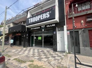 Local comercial · 300m² · 6 Ambientes · Local en Belgrano