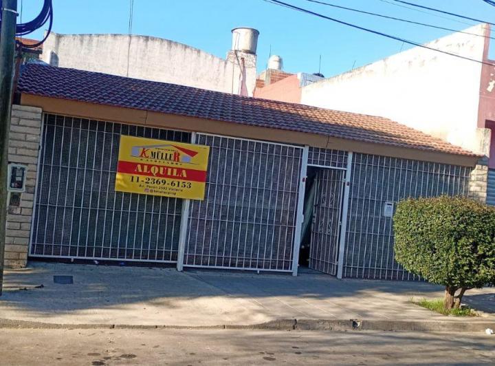 Bodega-Galpón · 145m² · 2 Ambientes · 1 Cochera