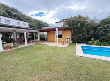 Casa · 265m² · 6 Ambientes · Venta Casa 4 Dorm. San Isidro Villa Allende