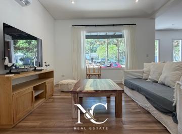 Casa · 185m² · 5 Ambientes · 2 Cocheras · Casa en Venta en Costa Esmeralda Californiana Fondo Libre Arbolado