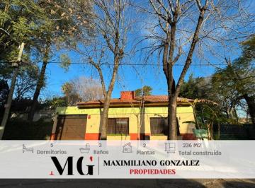 Casa · 230m² · 6 Ambientes · 3 Cocheras · Casa Venta - Luis Guillón, Esteban Echeverria