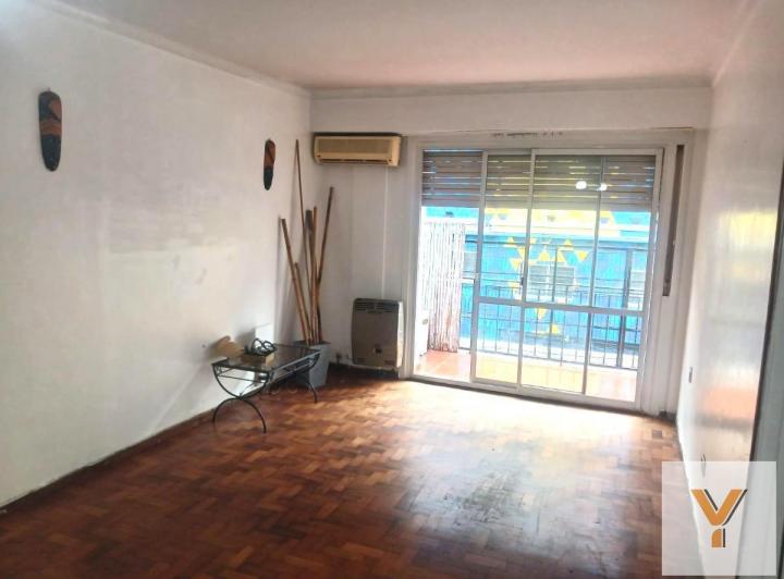Departamento en Venta - 3 Dorm. 1 Baño - 85 m² - Villa Crespo