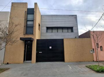 Bodega-Galpón · 300m² · Galpón Industrial con Oficinas Rotonda Los Pinos