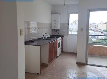 Departamento · 45m² · 3 Ambientes · Alberdi - a m de Av Colon