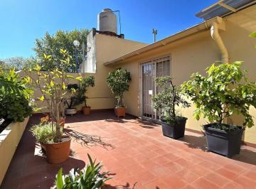 Casa · 112m² · 4 Ambientes · Venta Casa en Villa del Parque Apto Credito