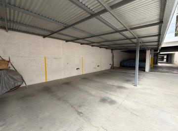 Garage , Tres de Febrero · Cochera en Alquiler - Centro Sáenz Peña