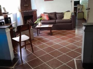 Casa · 155m² · 4 Ambientes · 1 Cochera · Casa en Venta - 3 Dorm. 2 Baños - La Matanza