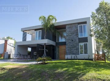 Casa · 347m² · 5 Ambientes · 2 Cocheras · Casa en Venta Desarrollada en Dos Plantas en El Recuerdo, Estancias del Pilar
