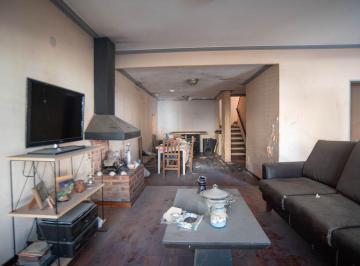 PH · 108m² · 5 Ambientes · 1 Cochera · PH 5 Amb en Venta en Avellaneda a Refaccionar