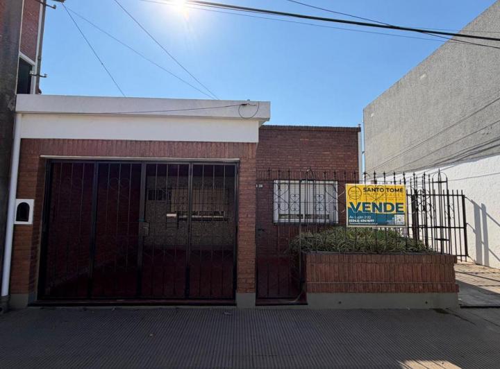 Casa · 165m² · 10 Ambientes · 1 Cochera