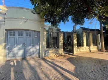 Casa · 143m² · 4 Ambientes · 1 Cochera · Venta Casa Alta Córdoba Apta Comercial 500 m²
