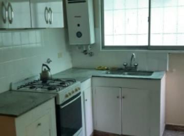 Casa · 70m² · 3 Ambientes · Casa en Venta - 2 Dorm. 1 Baño - 90 m - Bahia Blanca