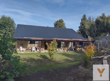 Casa · 295m² · 4 Ambientes · 2 Cocheras · Casa en Venta - 3 Dorm. 2 Baños - Cochera - 1.560 m² - San Martín de Los Andes