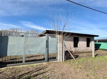 Casa de 5 ambientes, Chivilcoy · Casaquinta en Construcción Calle 578 N° 174 - Chivilcoy