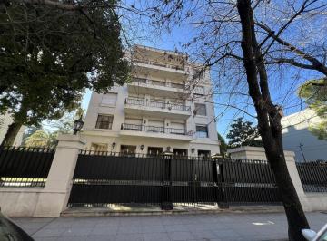 Casa · 3058m² · 12 Cocheras · Edificio Comercial en Belgrano R