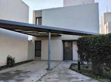 Casa de 9 ambientes, Córdoba · Venta Altos de Manantiales. Moderno Dúplex de Tres Dorm.. Dentro de Altos de Manantiales.