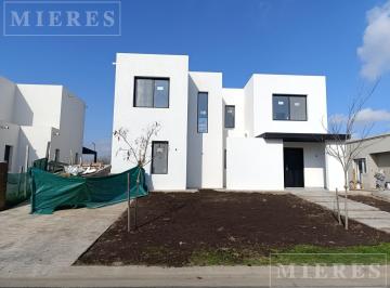 Casa · 182m² · 4 Ambientes · 2 Cocheras · Casa en Venta a Estrenar en Santa Ana - Villanueva