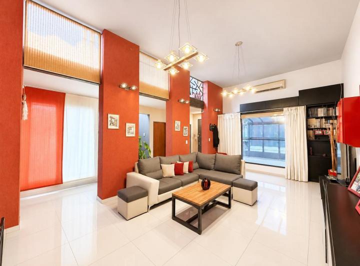 Casa · 170m² · 4 Ambientes · 2 Cocheras