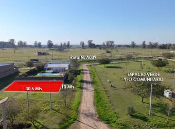 Terreno · 305m² · Terreno en Venta Frente a Plaza - Los Naranjos