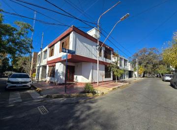 Casa de 4 ambientes, Ciudad de Mendoza · Casa en Esquina de 3 Dorm. 5ta Sección Mendoza
