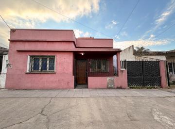 Casa · 81m² · 3 Ambientes · Casa en Venta 3 Amb 300 m² de Lote - S. F. Solano