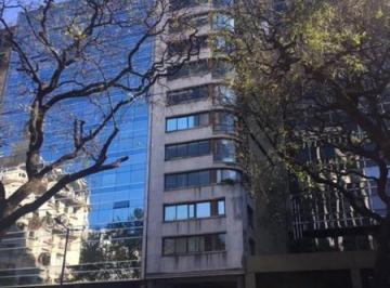 Oficina comercial · 153m² · 7 Ambientes · Oficina en Edificio Plaza Roma