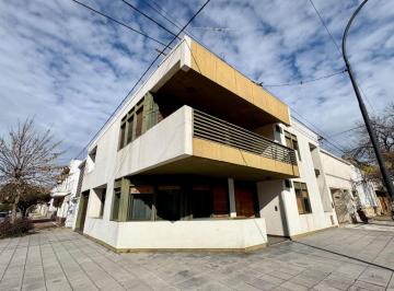 Casa de 8 ambientes, Chivilcoy · Casa Belgrano y Rosetti - Chivilcoy