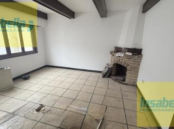 Oficina comercial · 80m² · 3 Ambientes · Departamento/oficina en Alquiler