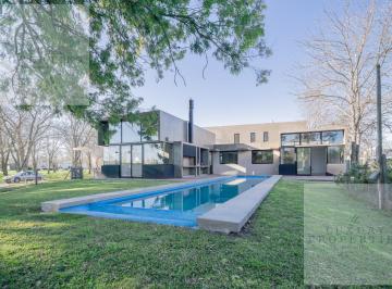 Casa · 222m² · 4 Ambientes · 1 Cochera · Venta Casa 4 Ambientes a Estrenar C/ Pileta, en Fincas de Hudson