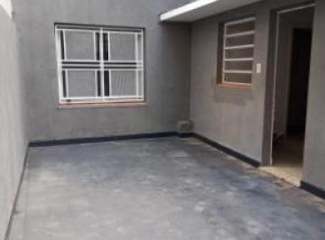 Casa · 80m² · 3 Ambientes · Casa en Venta - 2 Dorm. 1 Baño - 100 m² - Morón