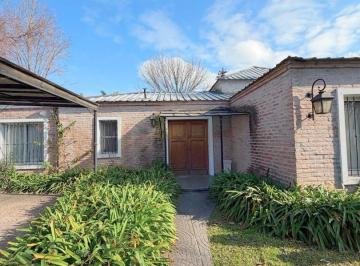 Casa · 187m² · 3 Ambientes · 1 Cochera · Casa en Venta en Muñiz en Una Planta