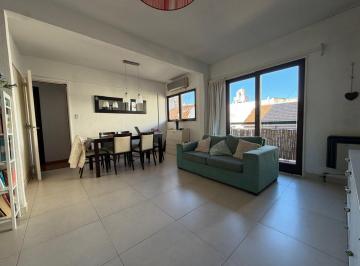 Departamento · 70m² · 4 Ambientes · 1 Cochera · Alquilo Dpto 4 Ambientes con Cochera La Lucila